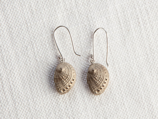 Perlemoen shell earrings