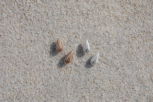 Long Leaf Studs