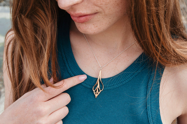 Laevistrombus canarium Skeleton Pendant
